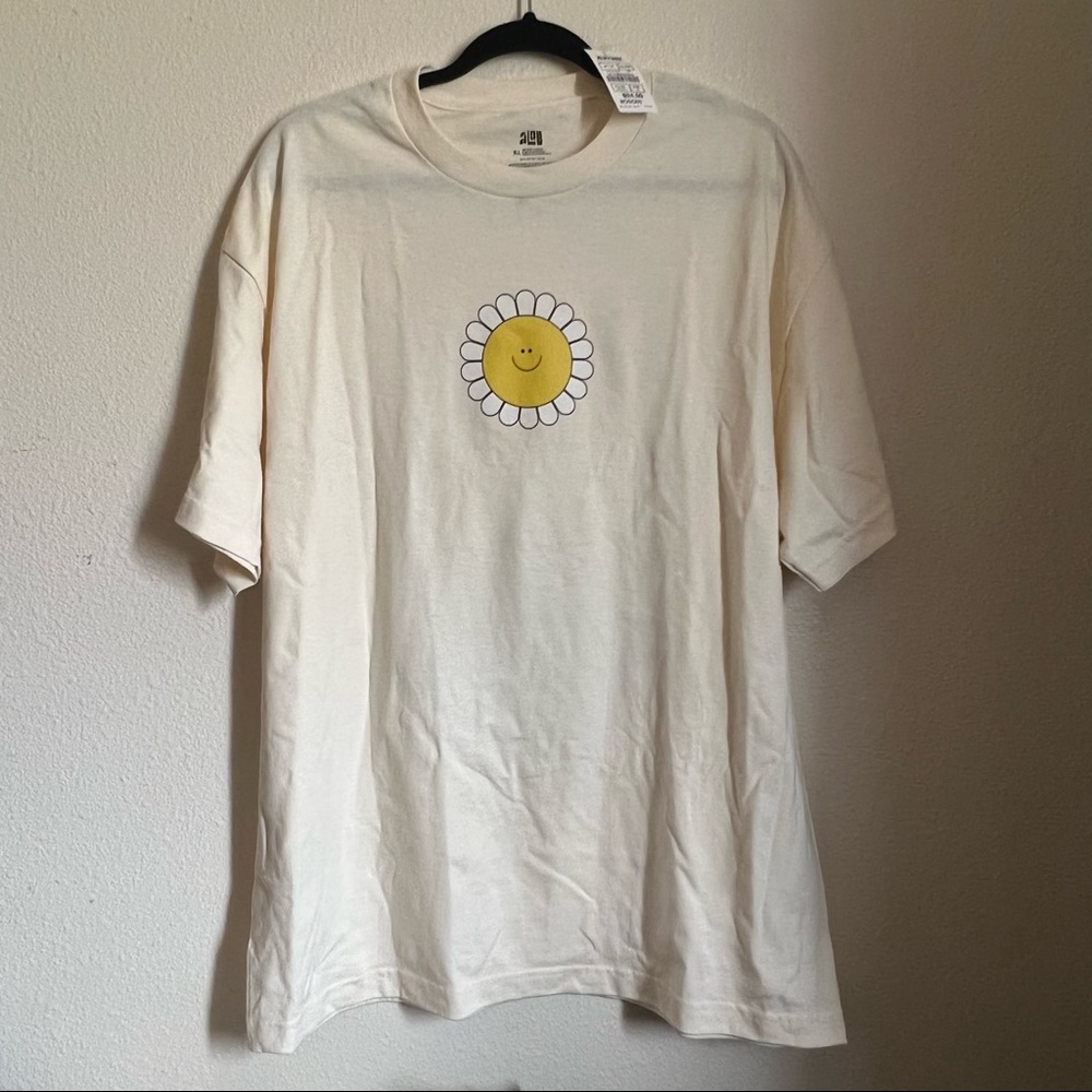 Creme White Tshirt
